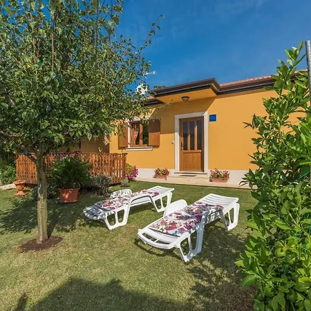 House Antonio Nyaraló *